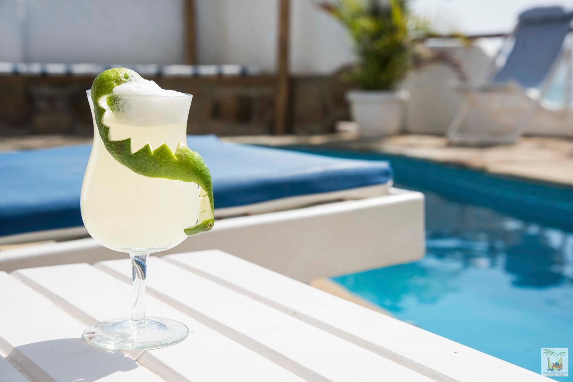 Hotel Smiling Crab Canoas de Punta Sal Exterior photo